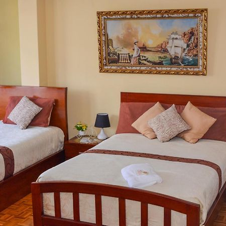 Hotel Villa Lafayette กีโต ภายนอก รูปภาพ