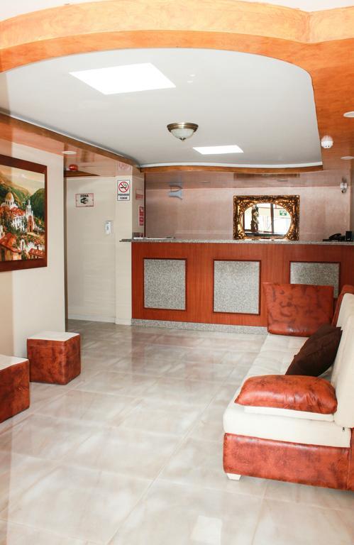 Hotel Villa Lafayette กีโต ภายนอก รูปภาพ