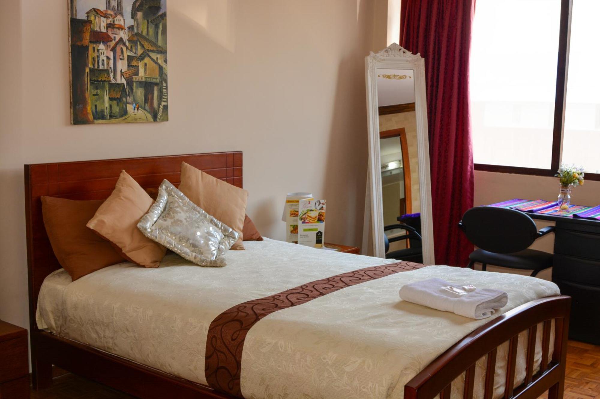 Hotel Villa Lafayette กีโต ภายนอก รูปภาพ